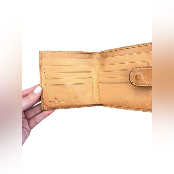 ETRO Crossbody & Bifold Wallet with Box - Picture 4 of 16